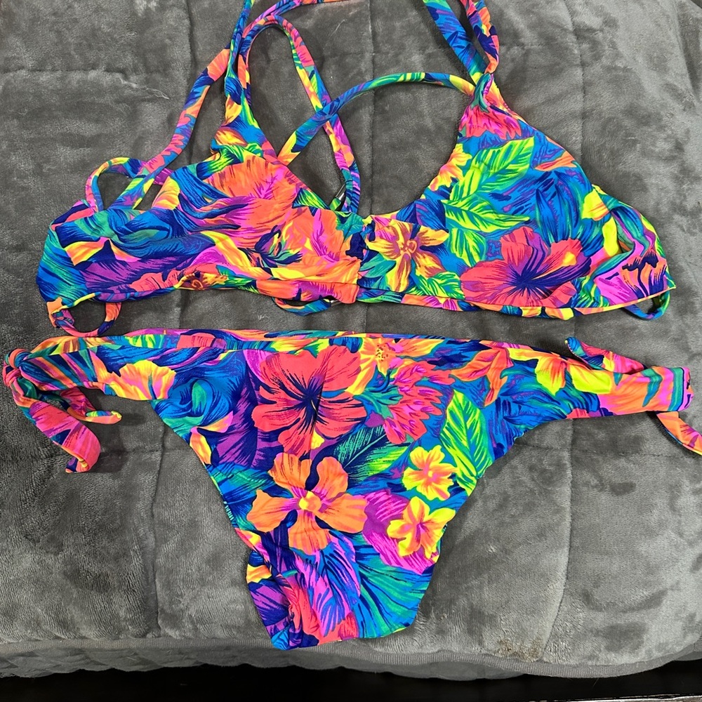 Fused Hawaii Bikini